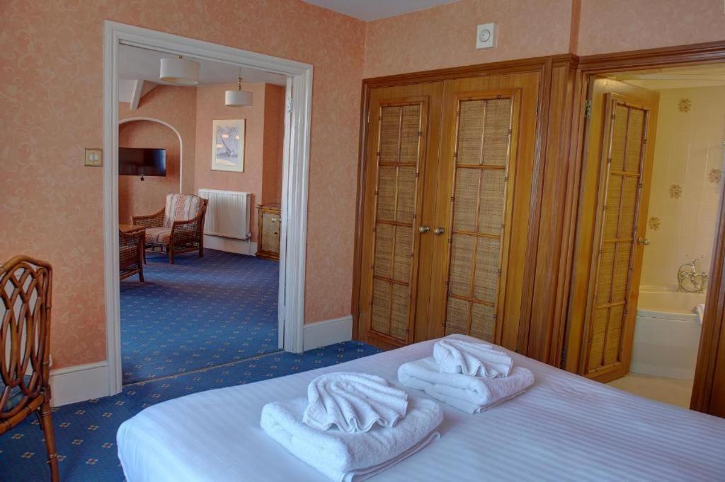 The Orwell Hotel Felixstowe Eksteriør billede