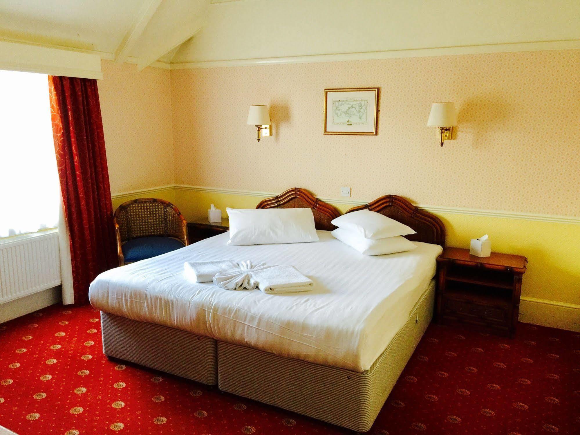 The Orwell Hotel Felixstowe Eksteriør billede